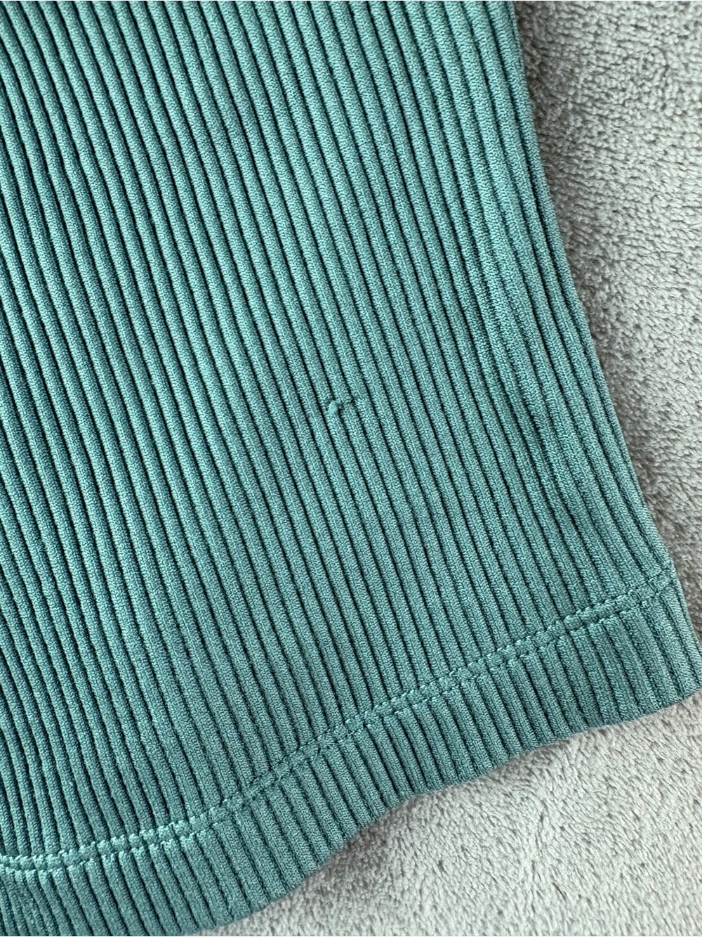 Dynamite Ribbed Crop Tank Tops 4-Pack XS - Picture 5 of 7